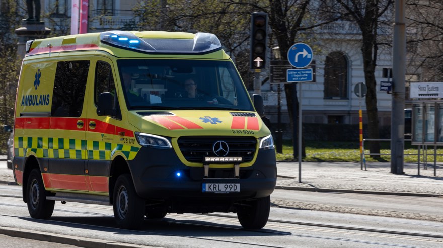 Ambulans på Kungsportsavenyn i Göteborg